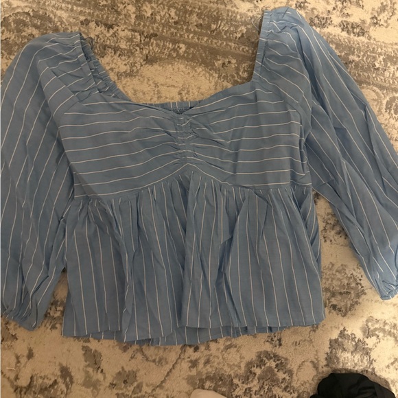 Old Navy Light Blue Striped Blouse - Picture 2 of 5